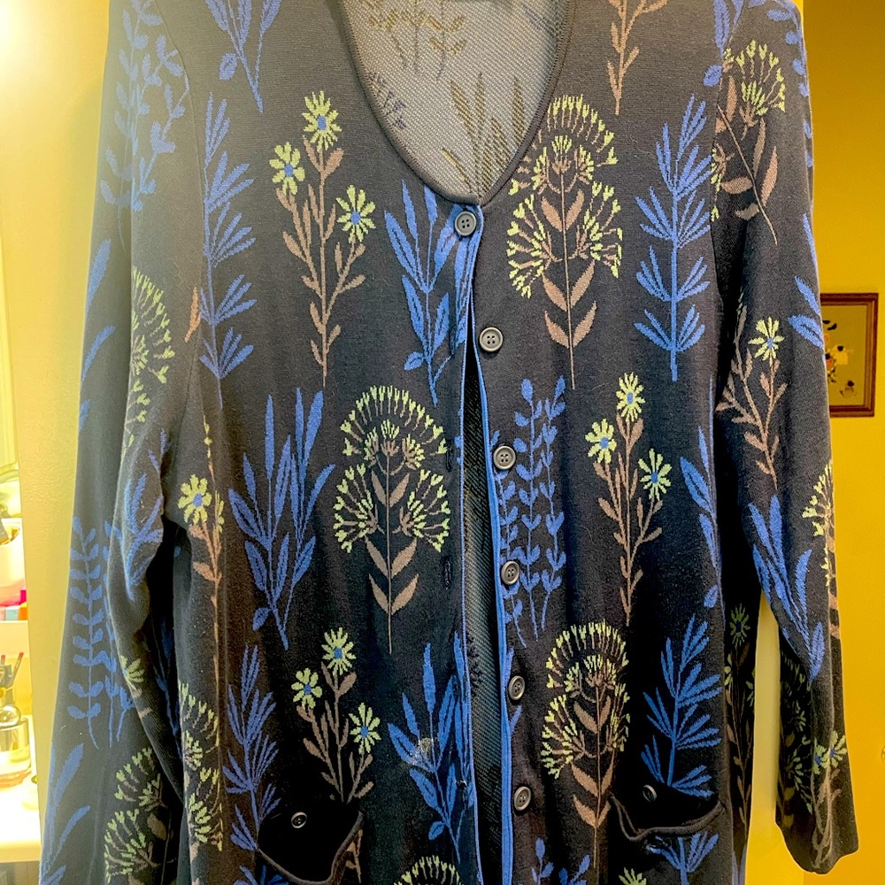 Long Gudrun Sjoden cardigan in hues of blue